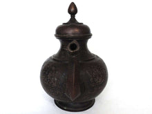 UpperDutch:Home and Decor,Coffee pot, Tea Pot, Arabic, Antique Brass Middle Eastern Coffee Pot. Antique brass coffee pot. Arabian.