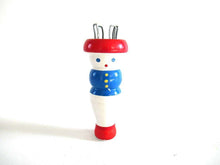 UpperDutch:Knitting doll,Knitting Doll, Vintage Wooden Knitting Doll, French Knitting, Bobbin Doll, Sewing supply, Knitting Nancy.
