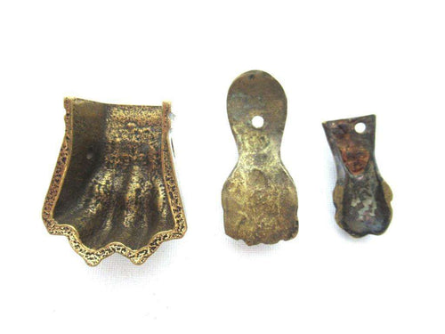 UpperDutch:Lion paw,Set 3 pcs Small Brass Lion Paws, Antique Solid Brass Claws / Feet.