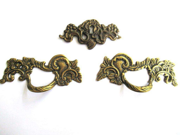 UpperDutch:Pull,****RESERVED**** Set of 2 Solid Brass Handles / Antique Ornate Flower Drawer Pull and 1 Keyhole Cover.