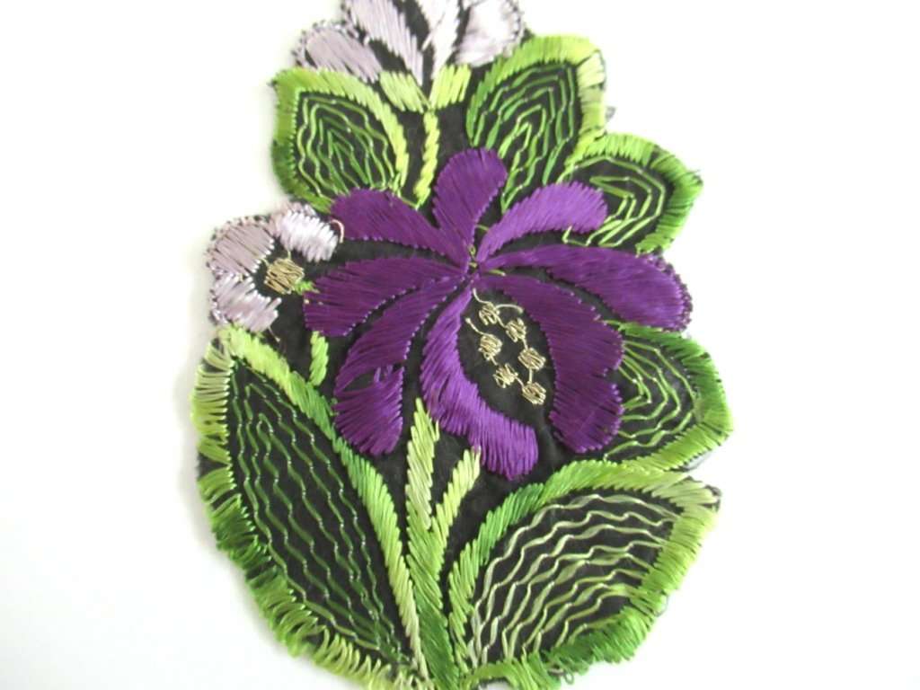 1930s Flower applique Purple Vintage floral patch, sewing supply. –  UpperDutch, image size:1024x768