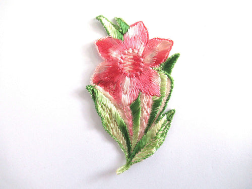 UpperDutch:,1930s Flower applique, Vintage embroidered applique. Vintage floral patch, antique applique, silk patch, crazy quilt.