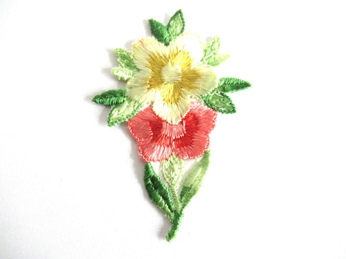 UpperDutch:,Flower applique, 1930s vintage embroidered applique. Vintage floral patch, sewing supply.
