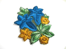 UpperDutch:,Trumpet Flower An Antique Silk on Cotton Flower Applique Vintage Floral Patch Sewing Supply