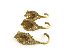 UpperDutch:Wall hook,Set 3 pcs Brass Lion Head Coat hook - Wall hooks, Solid Brass hooks, Kitchen / Towel hooks.