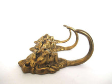 UpperDutch:Wall hook,Set 3 pcs Brass Lion Head Coat hook - Wall hooks, Solid Brass hooks, Kitchen / Towel hooks.