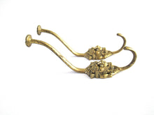 UpperDutch:Wall hook,Set of 2 pcs Lion hooks Solid Brass Lion Head Wall hook - Coat hooks. Decorative animal storage solution, coat hangers.