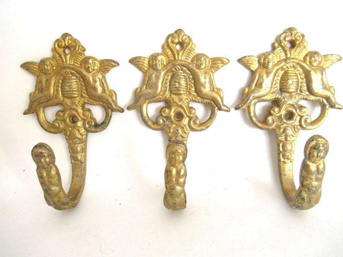 UpperDutch:Wall hook,Set of 3 Cherub hooks, Kitchen hooks, Towel hooks, Victorian Style, Angel.