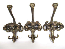 UpperDutch:Wall hook,Set of 3 Vintage Large Ornate Victorian style Coat hooks, made in Italy